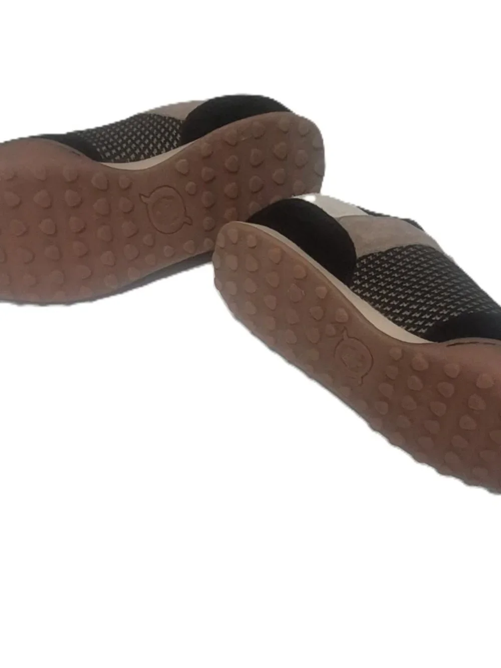 Born Aire Womens Sneaker